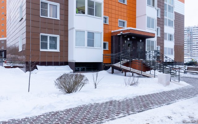 Ryadom S Khvoynoy Roschey Apartments