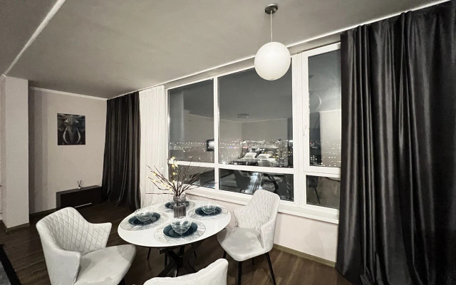 Na Ulitse Karyernaya 24 Flat