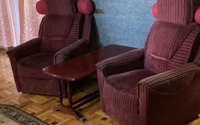 Classic Apartment On Kievyan Apartments