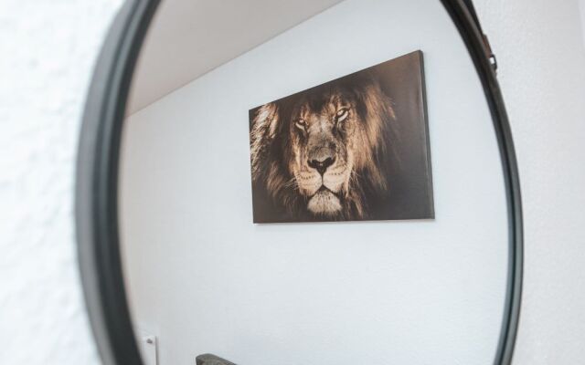 Апартаменты UyutnoEKB Краснолесья 16/3