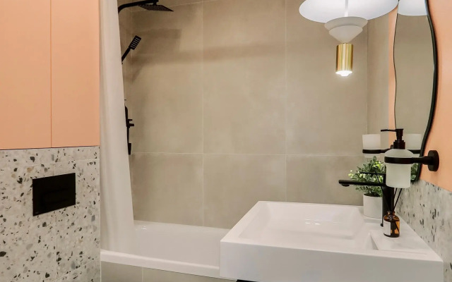Na Kholmogorova 113 Flat