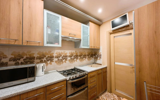 Апартаменты Уютная Однушка Возле Метро Академическая