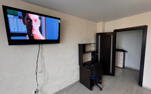 1kv South Port Shopping center Favorite of Demyan Bedny 92 Apartments