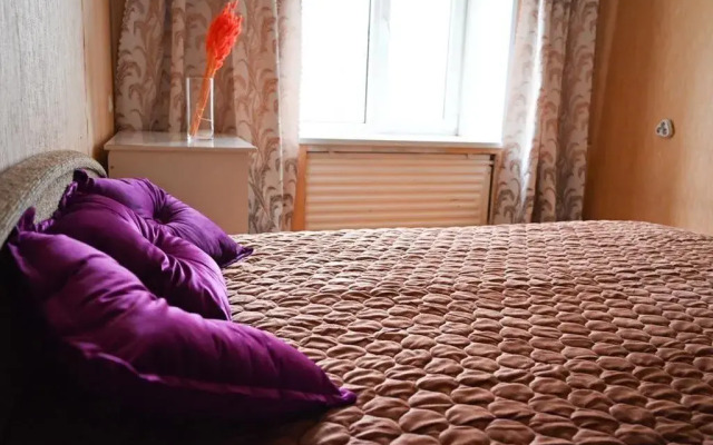Na Bulvare Ibragimova, 35/1 Flat