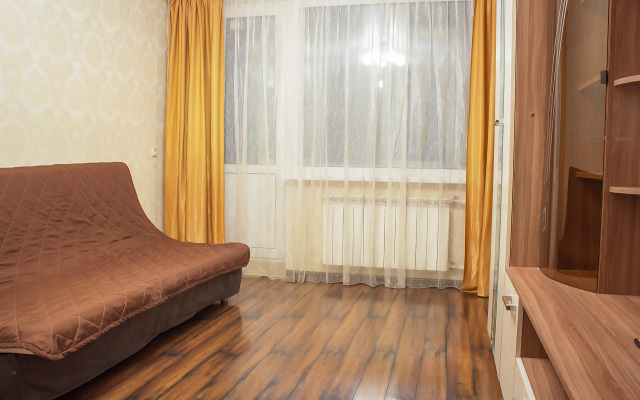 Dvukhkomnatnaya Ryadom S Almazova Flat