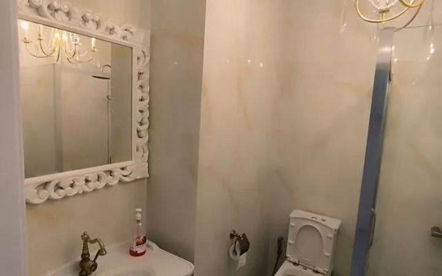 Квартира современная с видом на озеро