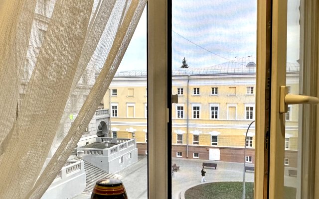 Апартаменты с Видом на Кремль