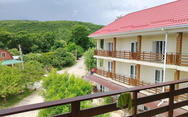 "Adam i Yeva" Guest House