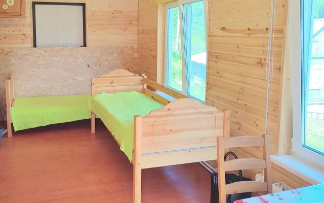 Na Lermontova 13 Pos. Sosnovo Guest house