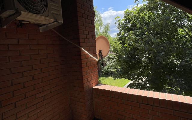 Zamok U Khudozhnika Guest House
