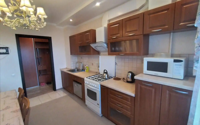 Квартира Просторная двухкомнатная рядом с центром Казани