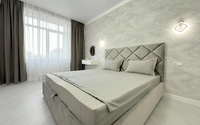 Lyuks v Samom Tsentre Goroda Flat