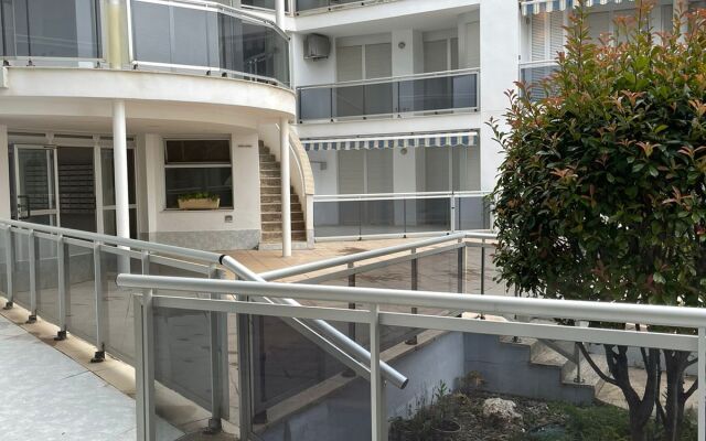 Апартаменты Mont-Roig Del Camp