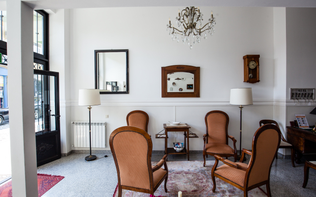 Hotel N16