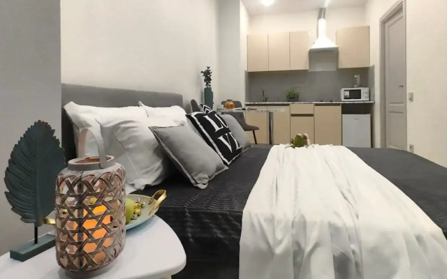 Uyutnye V Samom Tsentre Goroda Apartaments