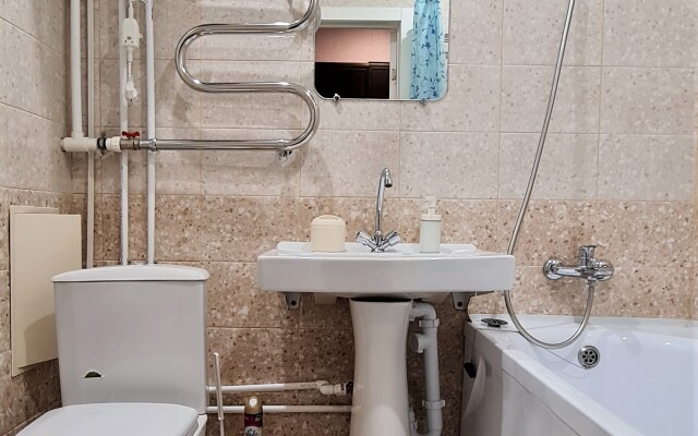 Apartments Salyutina 2B flat 192