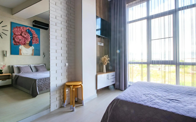 146/Dvyhyrovnevaya Studio v Slile Loft Flat