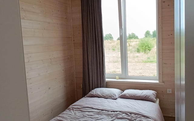 V 10 Minutakh Ot Morya Private House