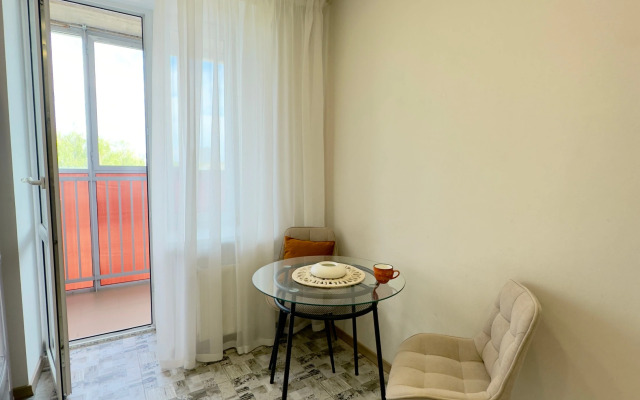 Квартира Уютная рядом с Метро и ЖД Вокзалом