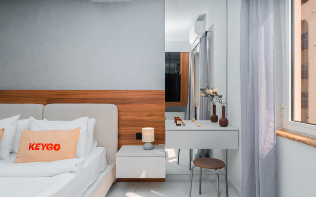 KeyGo #0163, 2 Bedroom, Balcony near Park Apartments