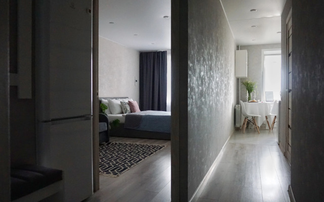 Schastlivaya S Vidom Na Lavru Flat