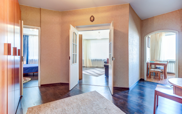 Voskresenskaya Naberezhnaya 8 Apartments