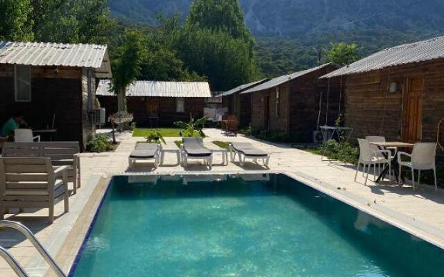 Lime Tree Houses Hotel