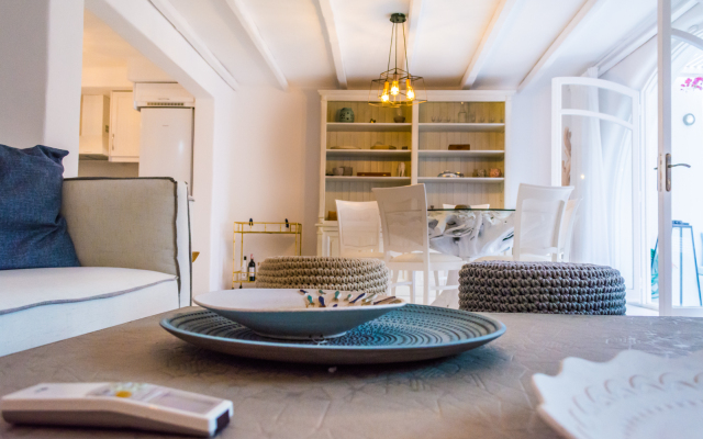 Luxury Chara with Private Pool Villa