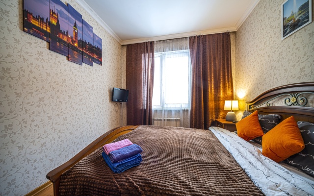 Квартира 2-х комнатная на Серебристом бульваре