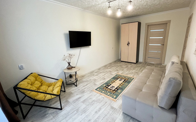 Квартира Life Kirovsk 8 Большая и Уютная