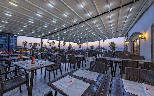 Armas Labada Hotel
