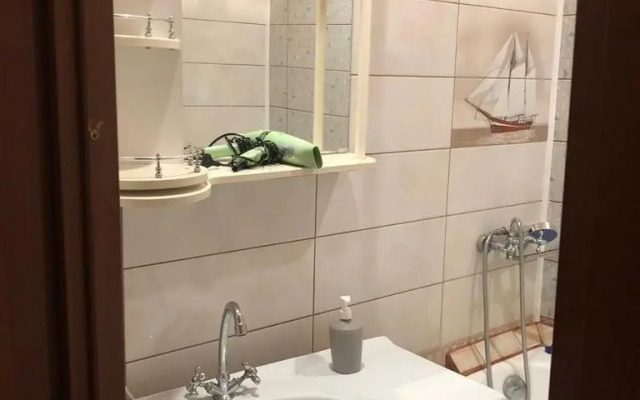 Квартира Бюджетная у метро недорого