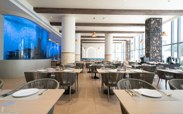 Апартаменты Sunshine Beach Studio