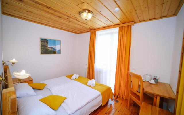 Alpenhaus Hotel Kazbegi