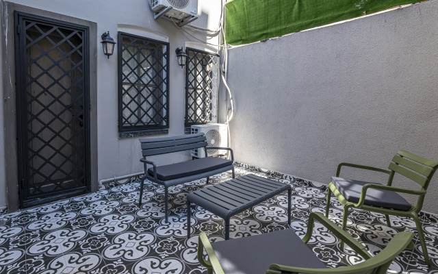 Calanthe Residence Aparthotel