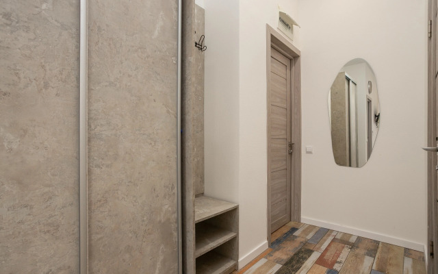 Na Tsvetochnoj 30-6 More Apartments