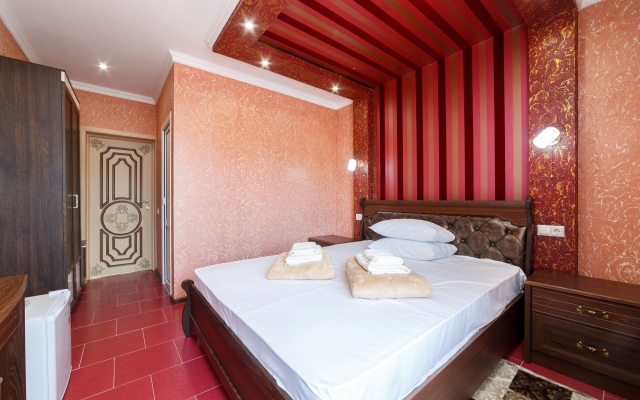 Dev-Life Guest House
