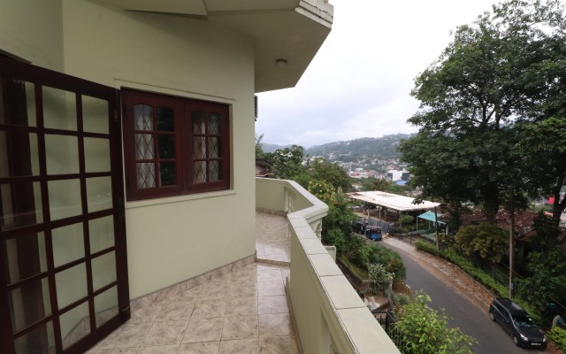 Yoho Cheliyan Villa Guest house