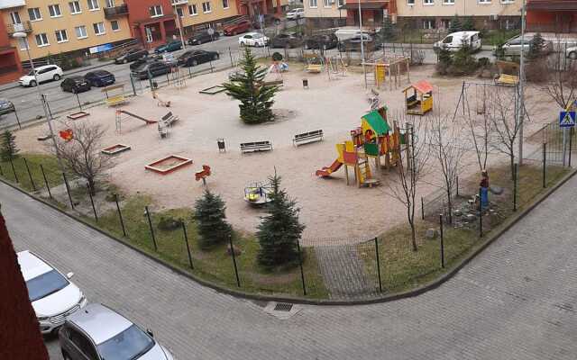 Kvartira Dvukhkomnatnaya 80kv, 10 Min Ot Tsentra!  Flat