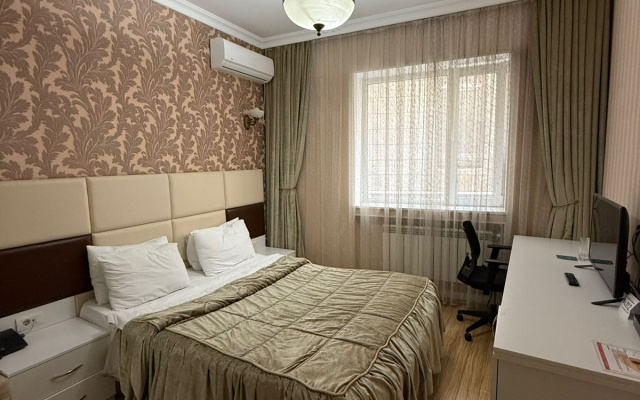Butik-' Old Street