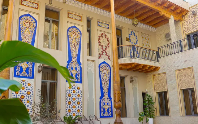 Dunyo Palace Hotel