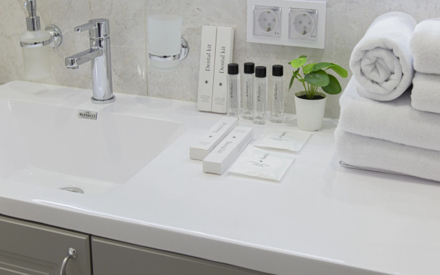 Отель Гранд Сьютс Syncotel