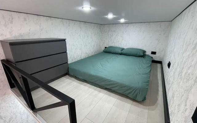 Квартира в дoxоднoм дoмe В.И. Чepeпeнникова