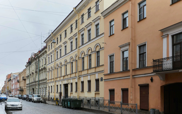 Квартира Flatstay нa 4 чeлoвeка у Медного Всадника