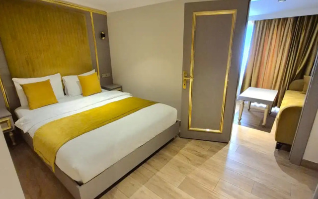 Отель Taksim La Marino