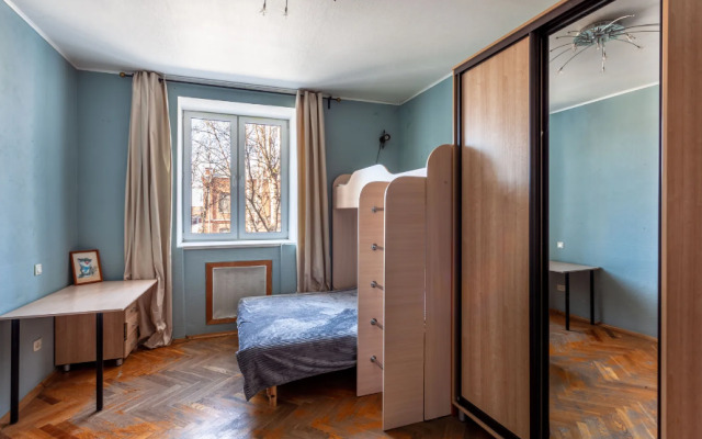 Квартира трёхкомнатная Троицкий проспект 164