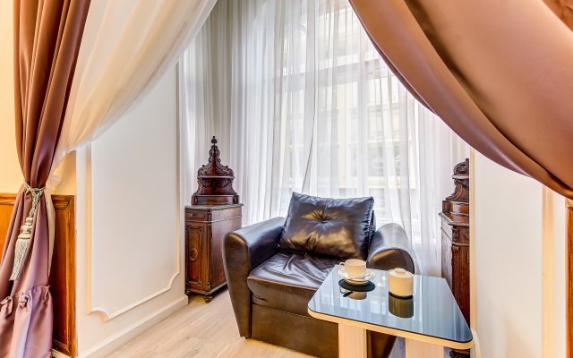 na Marata, 8, kv. 2 Guest Rooms