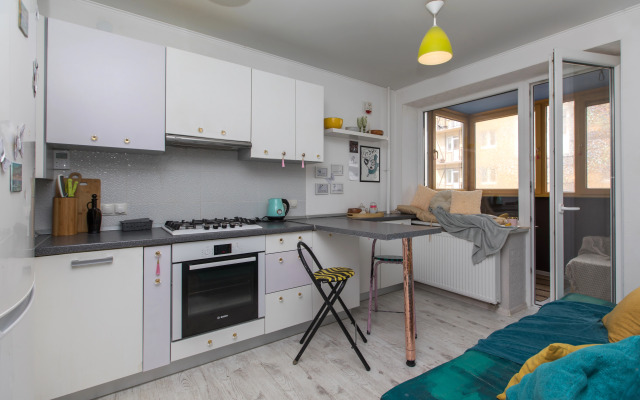 Khudozhnitsy V Zelenogradske Flat