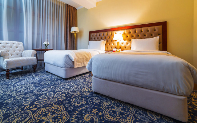 Hotel Ramada by Wyndham Almaty