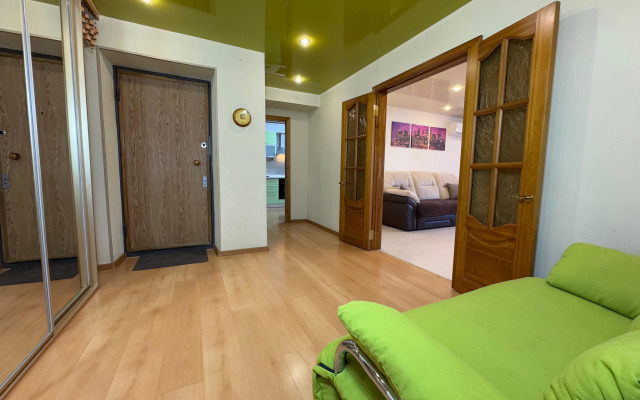 Квартира 3-Комнатная Верхнепортовая 64а